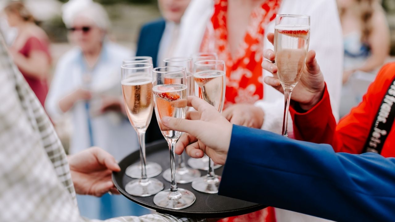 Drinks Reception - Southland Barn 1